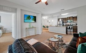Loftly Luxury Modern Oasis 2Br 2Ba Apartment Windermere Fl, Near Disney, Universal Studios, Magic Kingdom, Pool, Gym, Patio, Free Cable, Wifi, Free Parking, Gym, Alexa, Lake, Gated Community, Spacious Closets, Close To Shops And Mall